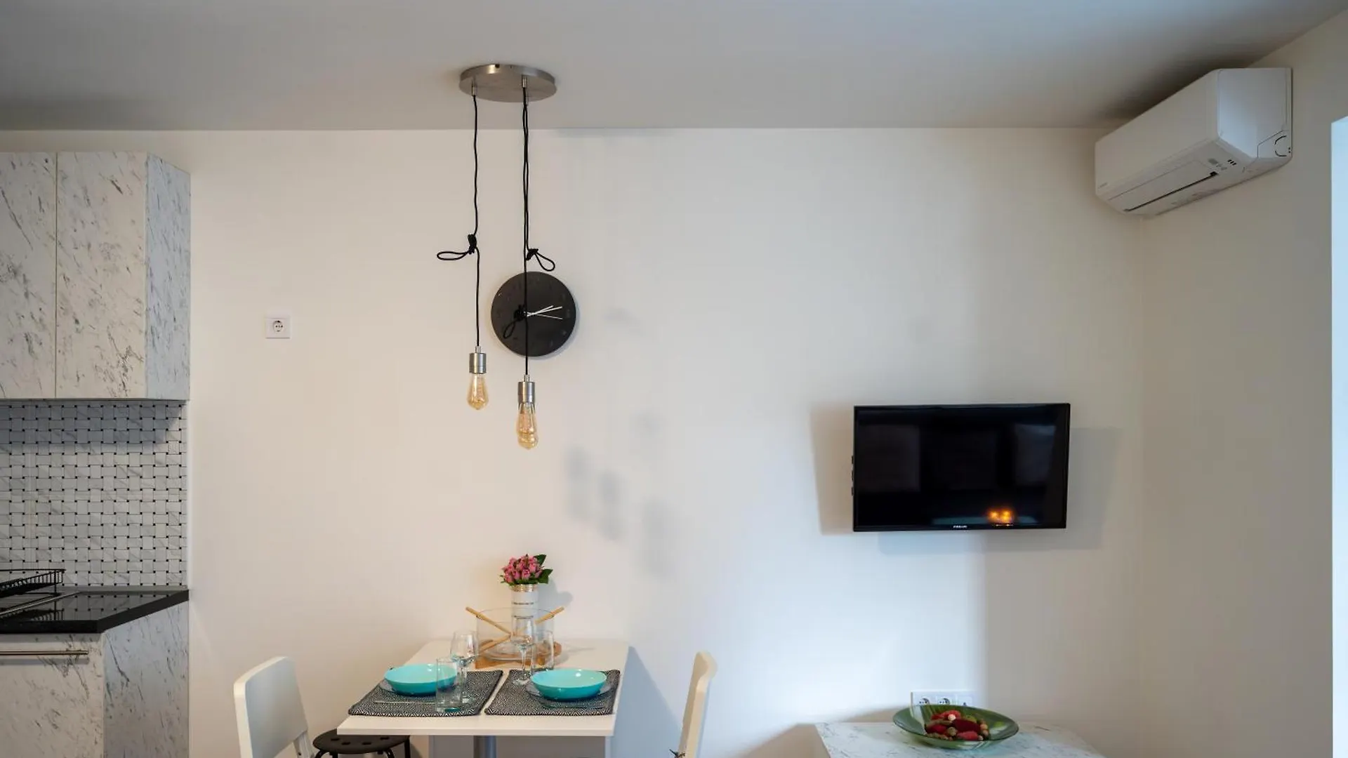 Bright Studio In The City Center Sofia